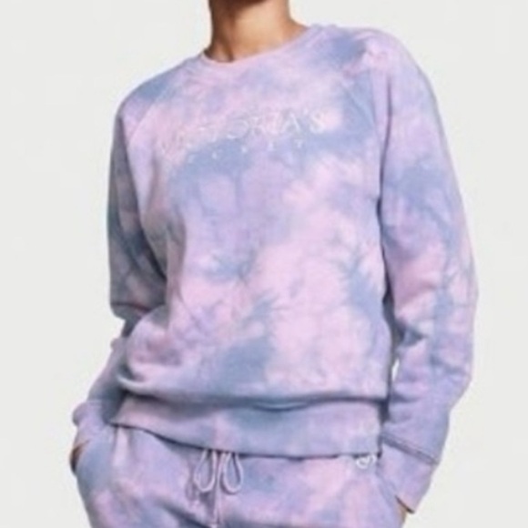 Victoria's Secret Crewneck - Picture 7 of 7